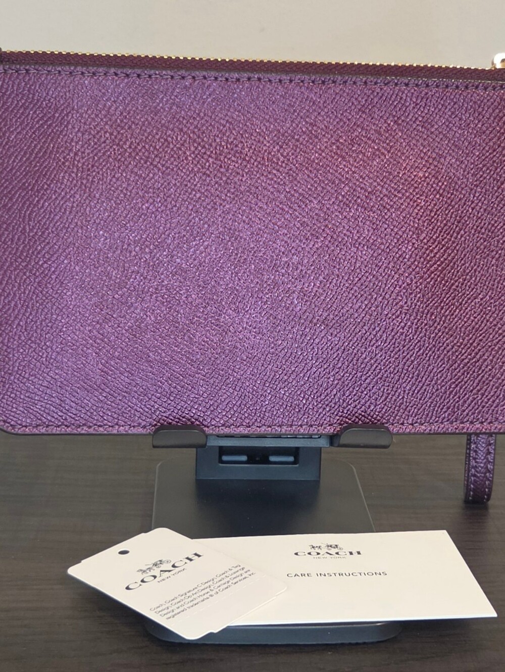 NWT Coach Metallic Raspberry Shooting Star Zip Wristlet Pouch Purple Leather - Picture 3 of 8